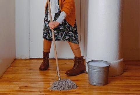 Νικολάι Ρουμπτσόφ Η καθαρίστρια του εργατικού κοινόβιου