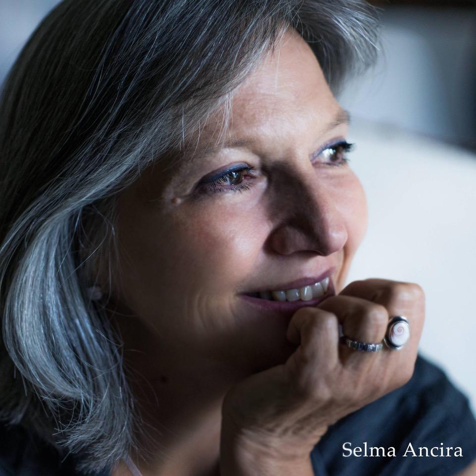 Selma Ancira: Κάθε βιβλίο είναι ένας πλούτος